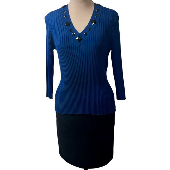 August Silk Blue V-Neck Knit Sweater with Black Diamond Detail - Picture 4 of 10